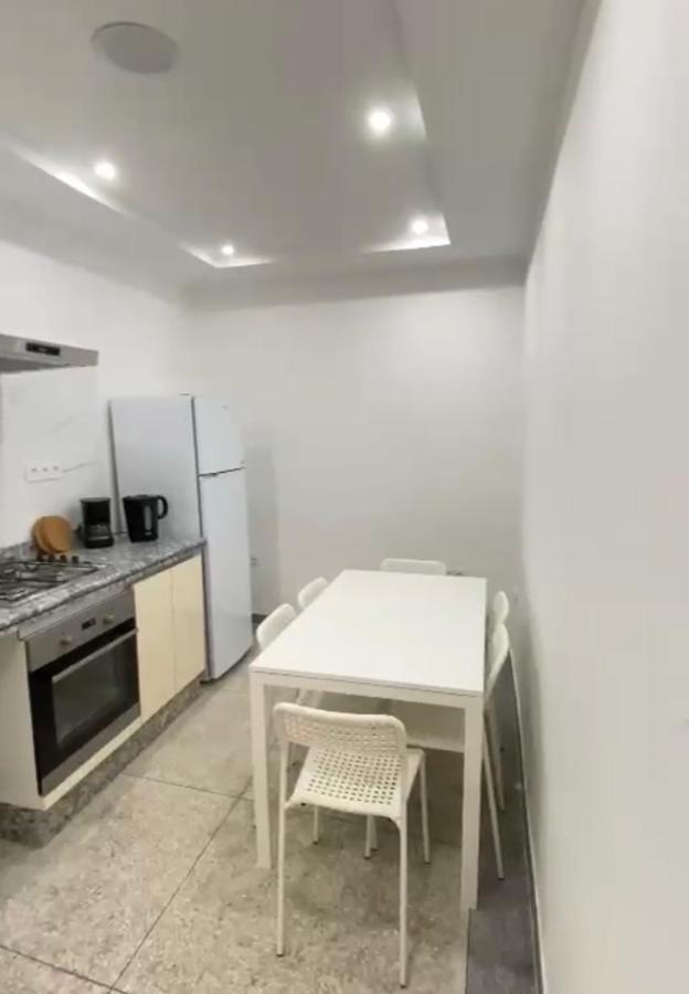 Residence Bario H อัลฮอเคม่า ภายนอก รูปภาพ