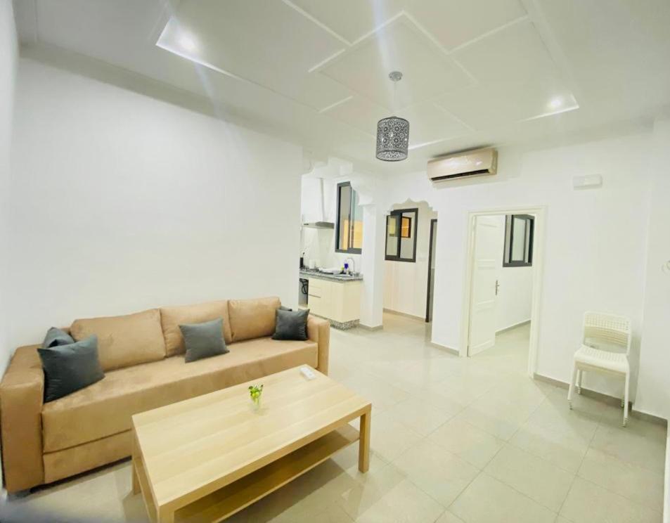 Residence Bario H อัลฮอเคม่า ห้อง รูปภาพ