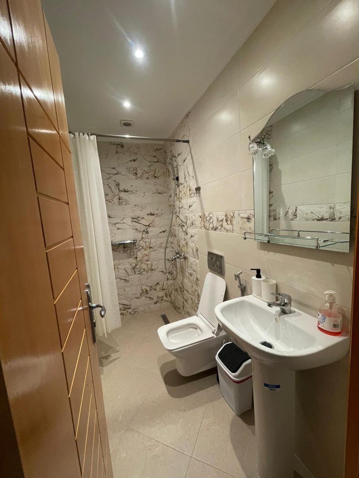 Residence Bario H อัลฮอเคม่า ภายนอก รูปภาพ